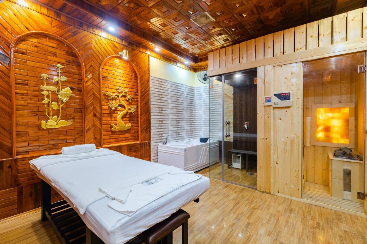 Theking Hotel Huong Gia Екстер'єр фото