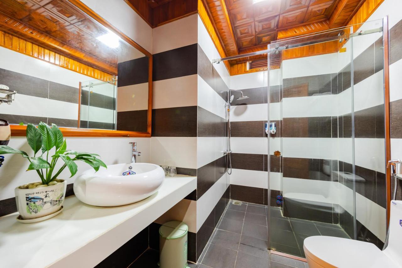 Theking Hotel Huong Gia Екстер'єр фото